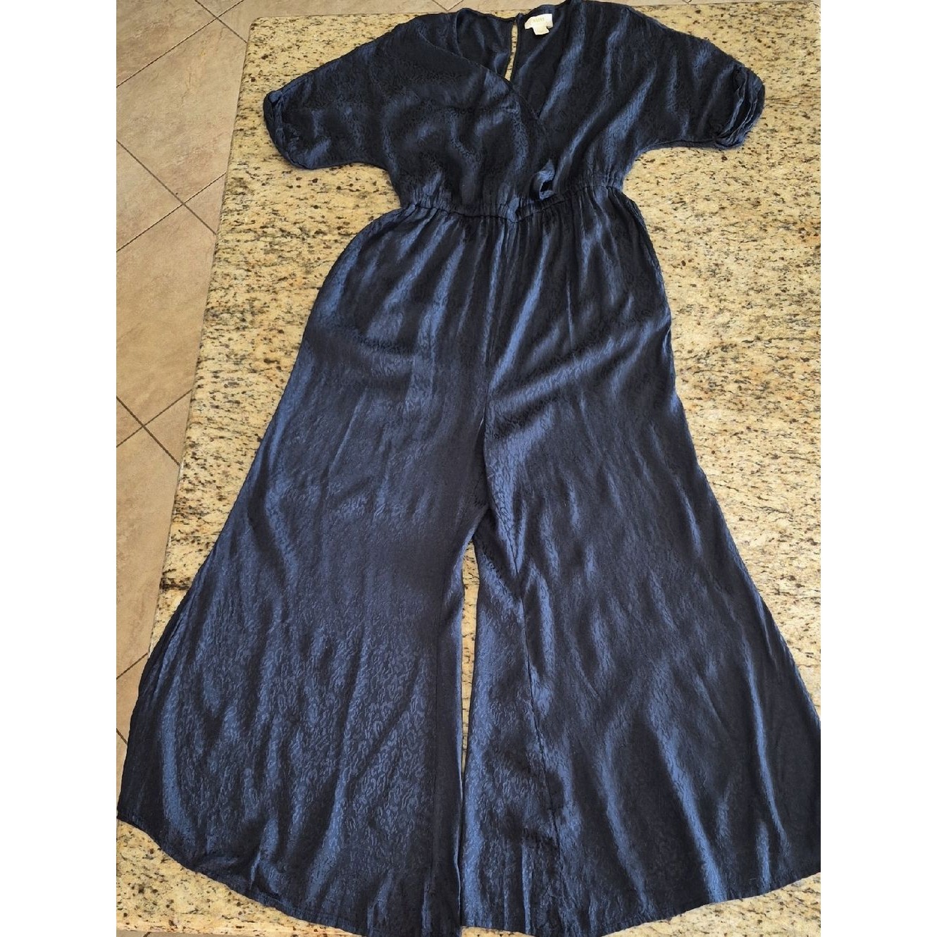 Anthropologie Mauve Animal Print,Wrap Top, Wide Leg Silky Romper Sz Small